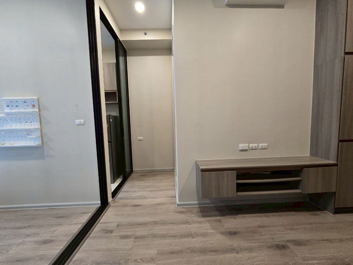 picture Condo for Rent : Knightsbridge Collage Ramkhamhaeng  Schedule a viewing 👉 Line: @propertybkk1 - 11/17