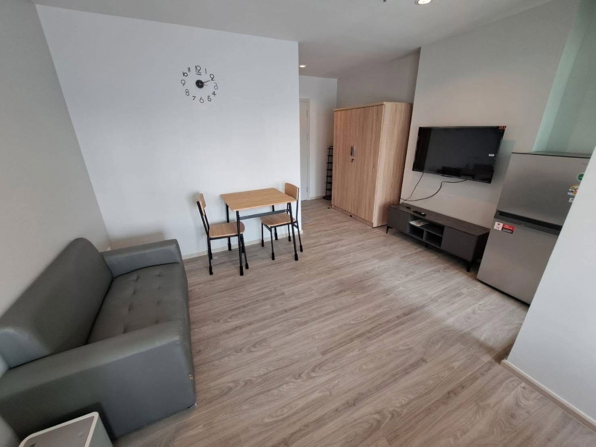 picture Forrent Regent Bangna BTS Bangna Condominiums  - 2/7