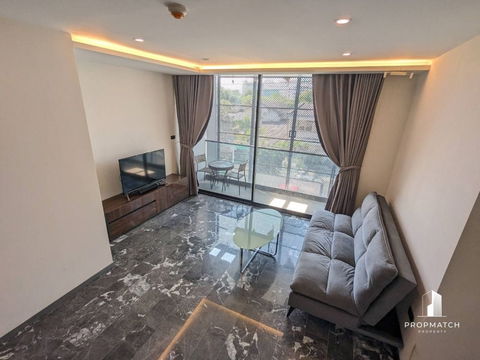✨Flash Deal ✨ 168 Sukhumvit 36 ( 1Bed 1Bath 48.57 SQM.) แต่งครบพร้อมอยู่ !! เพียง 32,000 บาทต่อเดือน Tel.0981315848 @propmatch