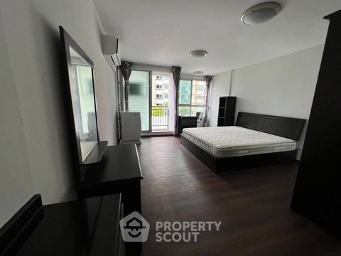 1-BR Condo at Plus 67 near BTS Phra Khanong (ID 2244876)