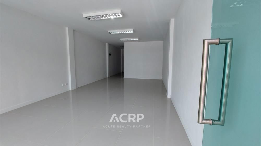 รูป ราคาพิเศษ ขายอาคารพาณิชย์ใจกลางเมืองหัวหิน รหัส 00158226 - รูปที่ 3/10
