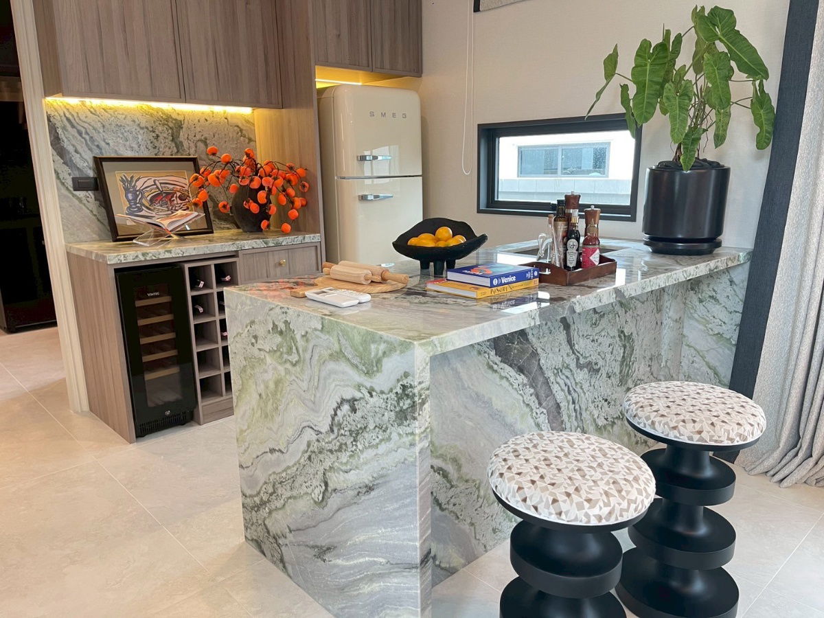 picture Huge discount of 8.75 million baht! Austen style house, fully furnished, 38/47, only 29.25 million baht left, ready to move in! - 1/10