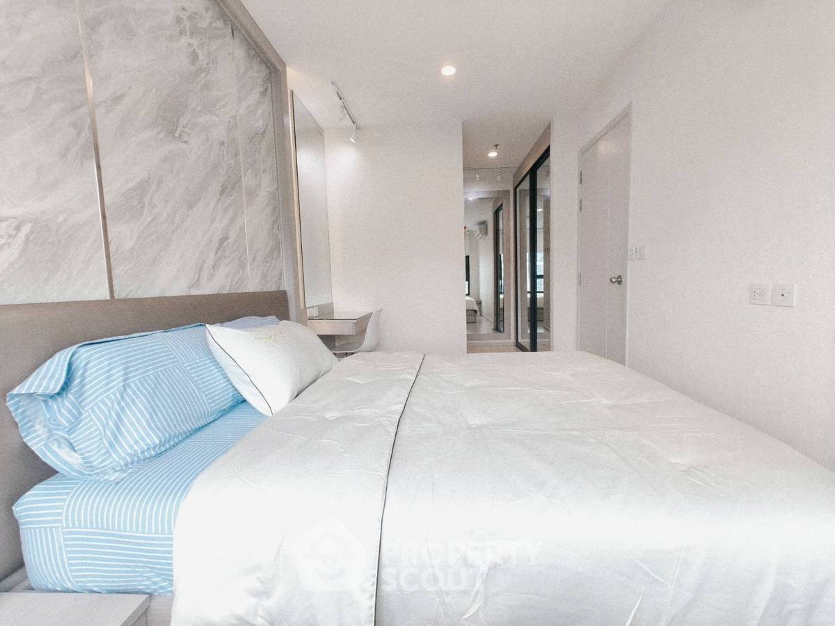 picture 2-BR Condo at Life Asoke near ARL Makkasan (ID 2243939) - 7/12