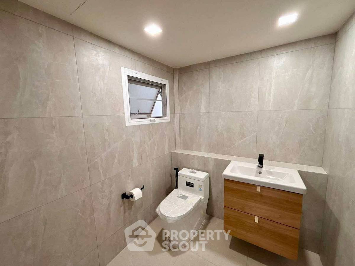 รูป คอนโด 2-ห้องนอน ที่ บ้านสวนธน รัชดา ใกล้ BTS เสนานิคม (ID 2244639) - รูปที่ 8/9