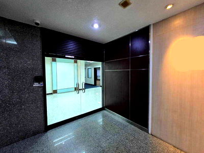 Office for rent MRT Queen Sirikit National Convention Center   : For Rent Bangkok Office Ratchadaphisek BTS Asok MRT Sukhumvit BRE24083