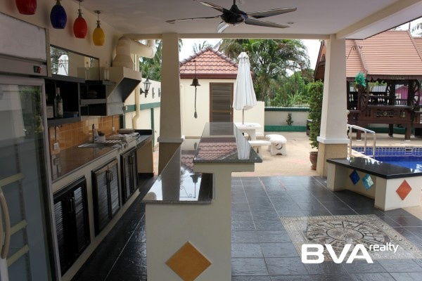 picture Siam Gardens house for sale East Pattaya, 4 bedrooms , 4 bathrooms, Siam Country Club golf course Rd.  - 7/32