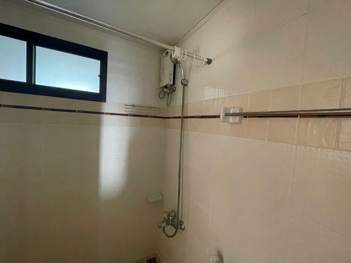 picture Forrent Lumpini Place Narathiwas-Chopraya Condominiums  - 6/6