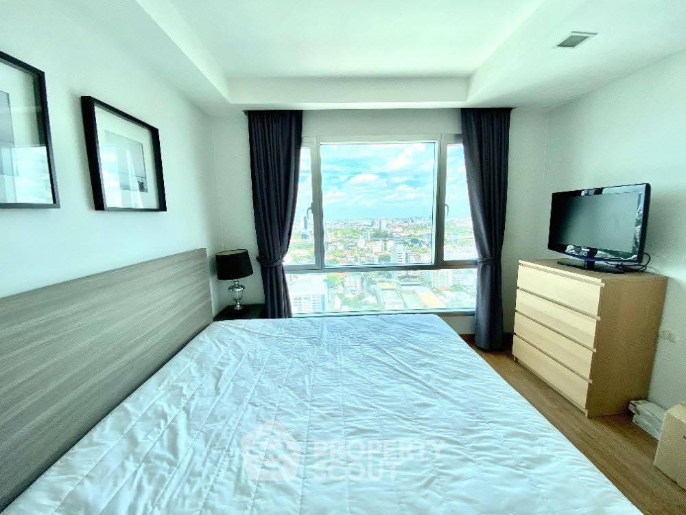 picture 2-BR Condo at Thru Thonglor in Bang Kapi (ID 1581375) - 11/17