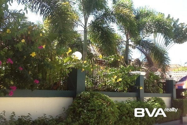 picture Siam Gardens house for sale East Pattaya, 4 bedrooms , 4 bathrooms, Siam Country Club golf course Rd.  - 9/32