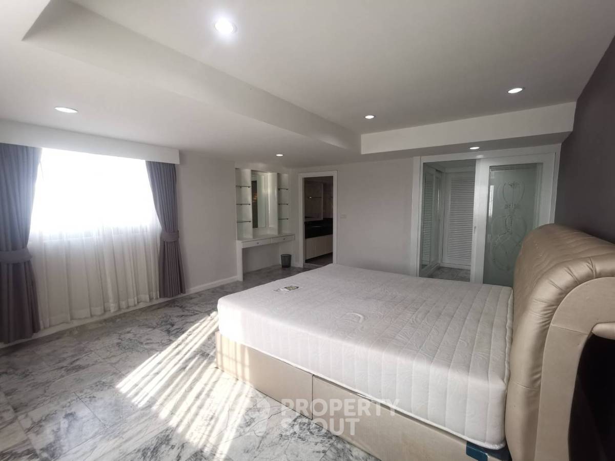 รูป คอนโด 3-ห้องนอน ที่ รอยัล คาสเซอร์ สุขุมวิท ใกล้ BTS พร้อมพงษ์ (ID 513628) - รูปที่ 12/18