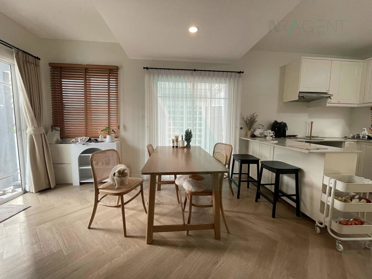 picture 🎉 For Sell Town house THE VILLAGE BANGNA KM.8 2-story 3 bedroom 2 bathroom - 1/8