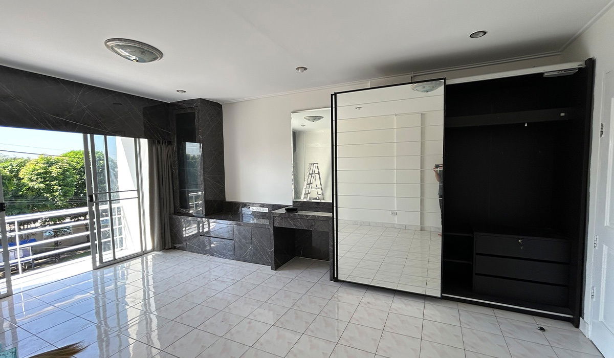 picture Modern 2 Bed Townhouse in Home Place Rattanathibet, Bang Yai - 3/12