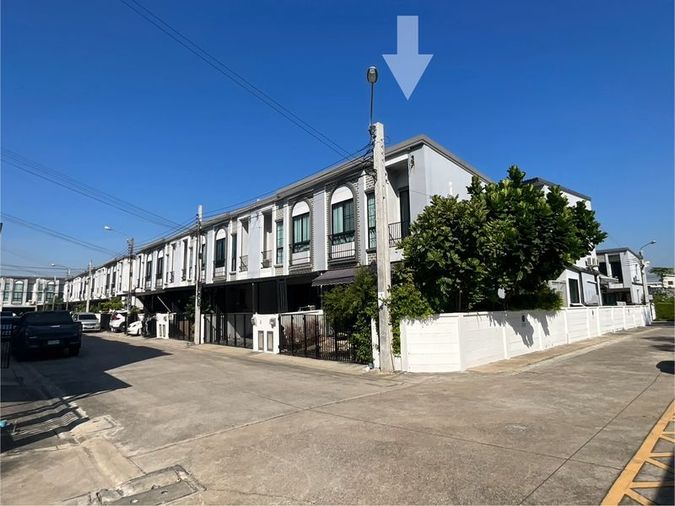 🔥 ทาวน์โฮมหลังมุม สไตล์ Modern Loft 🔥 🏠 ชีวาโฮม สุขสวัสดิ์ - ประชาอุทิศ