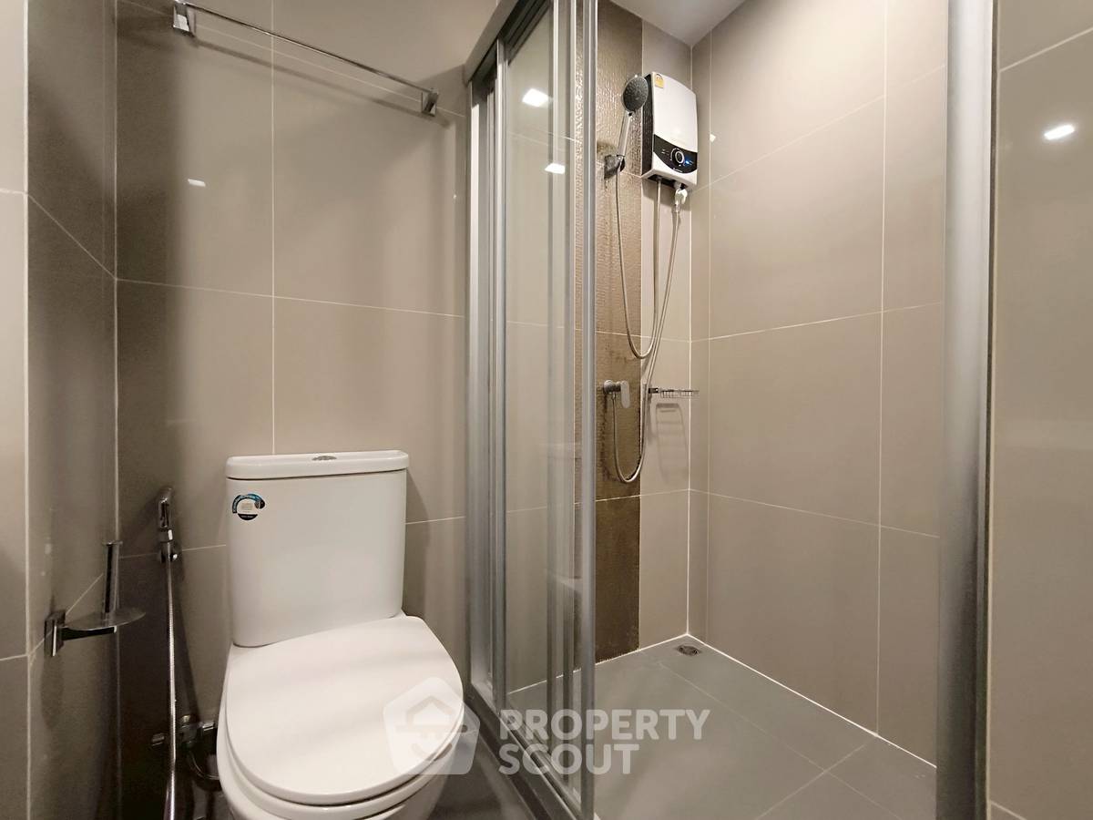 picture 2-BR Condo at Ideo Rama 9 - Asoke near MRT Phra Ram 9 (ID 2244265) - 11/12