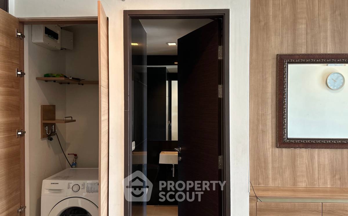 รูป คอนโด 1-ห้องนอน ที่ ริธึ่ม สาทร ใกล้ BTS สะพานตากสิน (ID 1972592) - รูปที่ 14/15