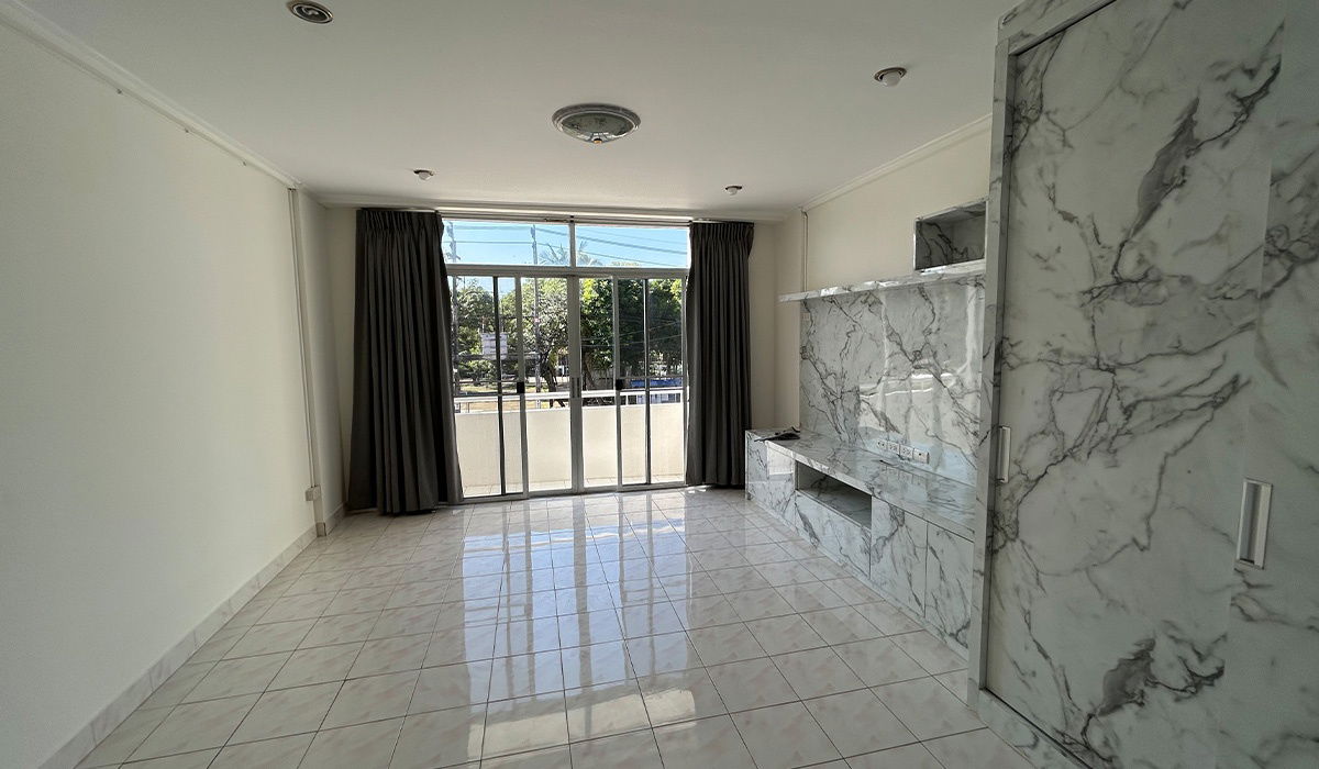 picture Modern 2 Bed Townhouse in Home Place Rattanathibet, Bang Yai - 5/12