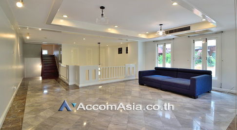 🔼🔽 AccomA 📩  3 BR Townhouse @Villa 49 (50260)