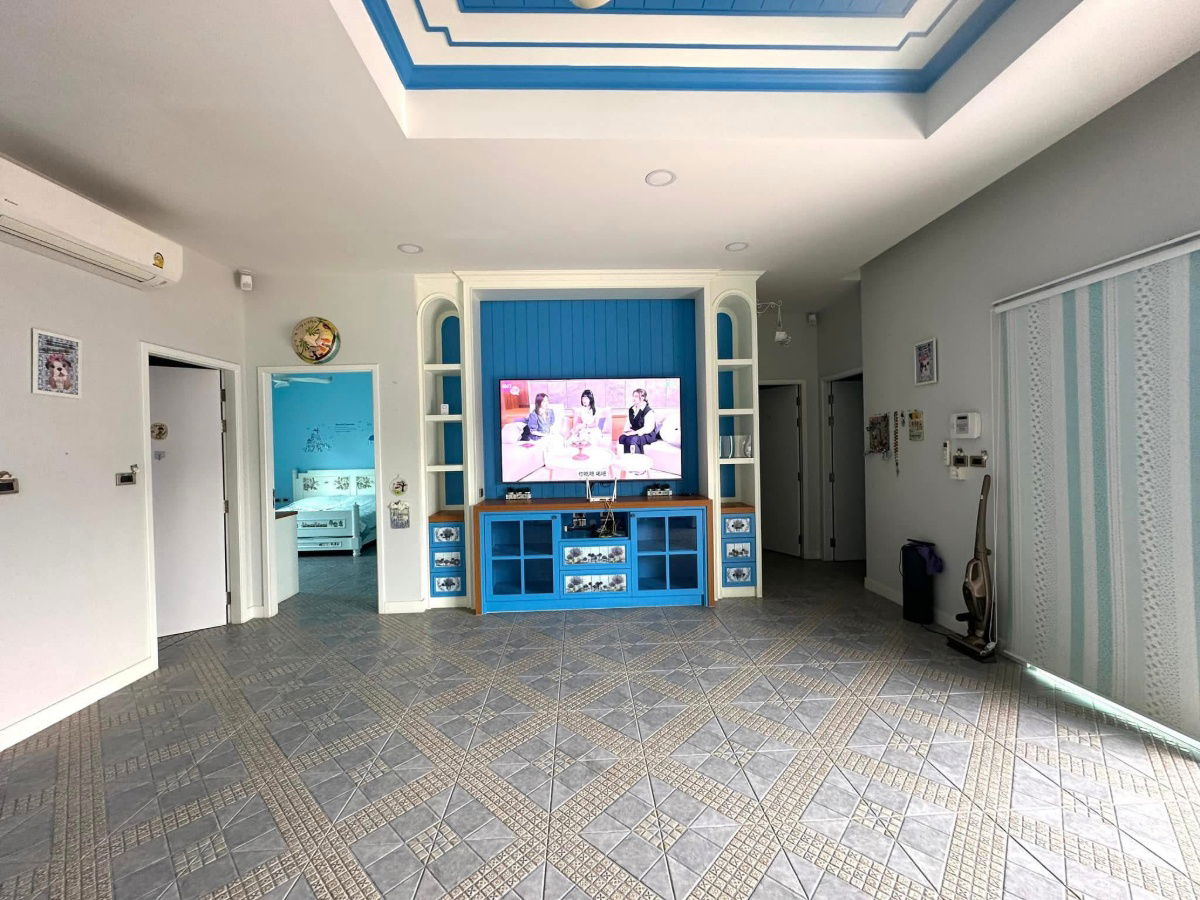 picture For sale Baan Pattaya 5 11 million - 10/26