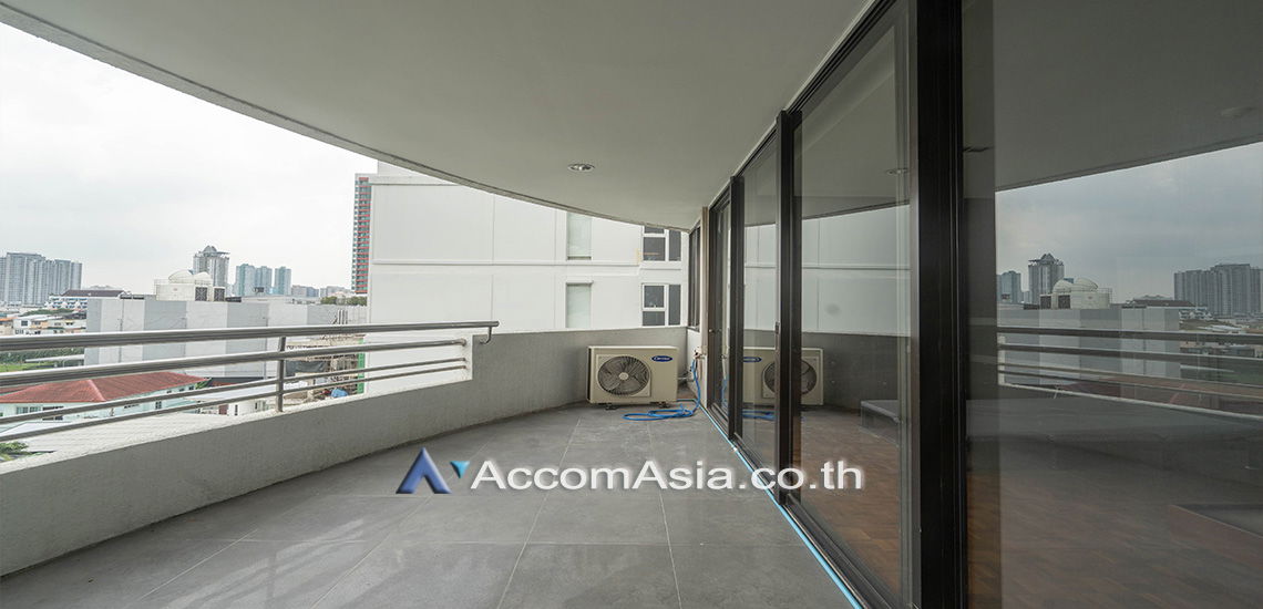 รูป 🔼🔽 AccomA 📩 Contemporary condo with bright interiors and long balcony (AA30388) - รูปที่ 6/6