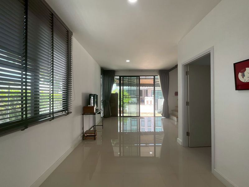 รูป 🔥 ทาวน์โฮมหลังมุม สไตล์ Modern Loft ฟรีโอน! 🔥 🏠 ชีวาโฮม สุขสวัสดิ์ - ประชาอุทิศ - รูปที่ 9/15