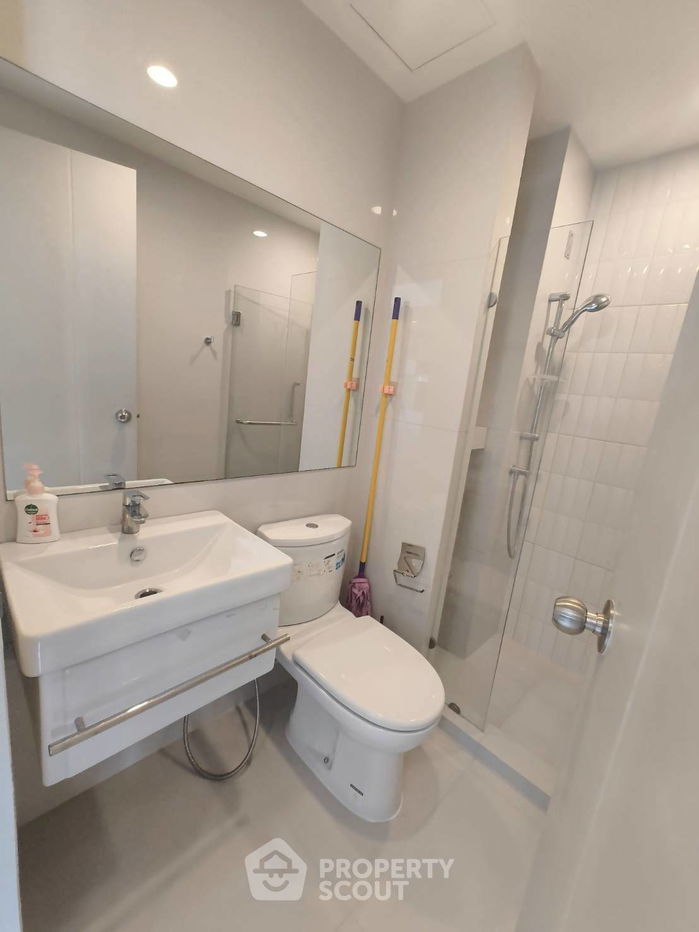 picture 2-BR Condo at Life Asoke near ARL Makkasan (ID 2243939) - 11/12