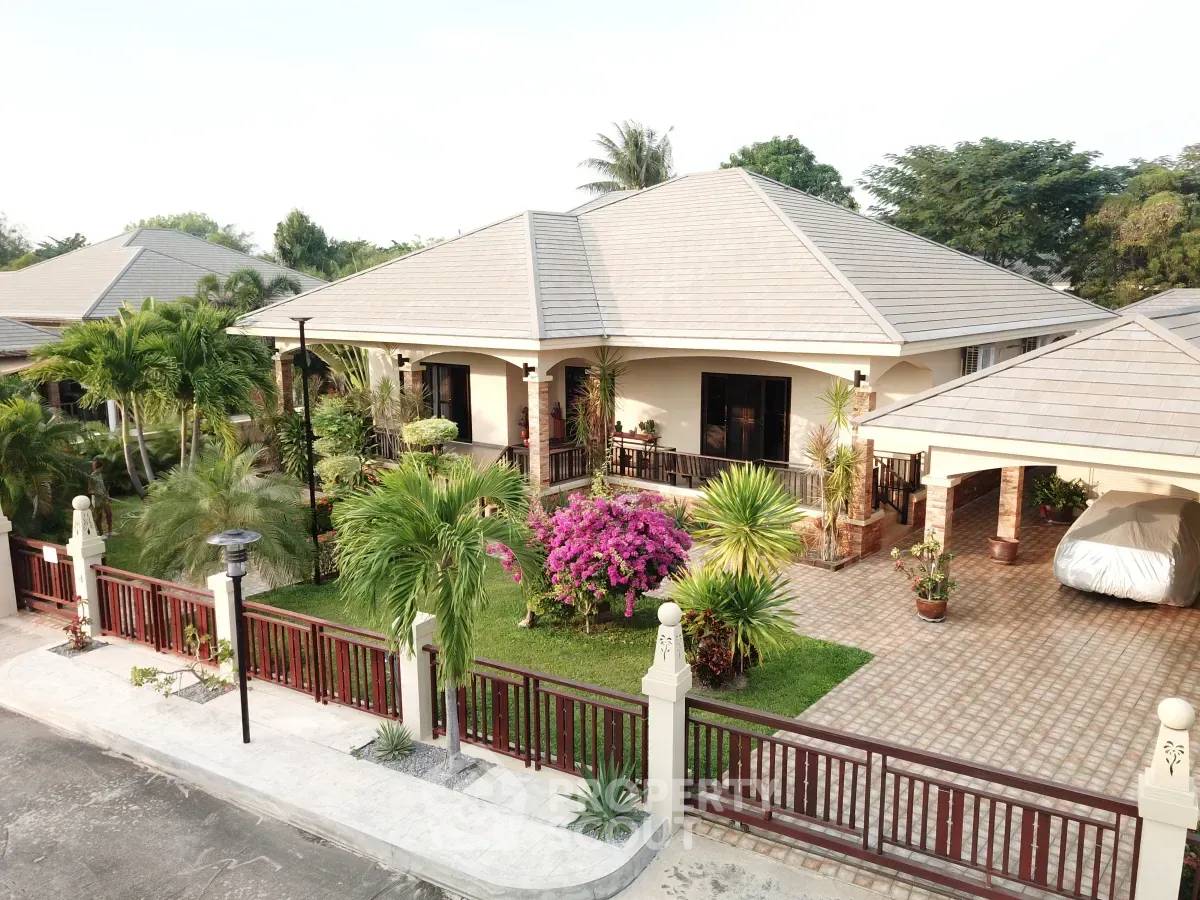 รูป วิลล่า 3-ห้องนอน ใกล้ หาดชะอำเหนือ (ID 992912) - รูปที่ 1/37
