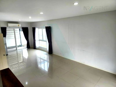 Townhouses for sale Prawet : 🎉 For Sell Town house BAAN KLANG MUANG SUANLUANG 3-story 3 bedroom 3 bathroom
