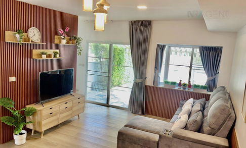 🎉 ให้เช่าทาวน์เฮาส์ 2 ชั้น อินดี้ 4 บางนา กม.7 3 ห้องนอน 3 ห้องน้ำ