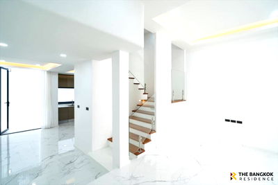ทาวน์โฮม ถนนสุขุมวิท : 🩵 Townhouse Sukhumvit 15 🩵 near BTS asoke