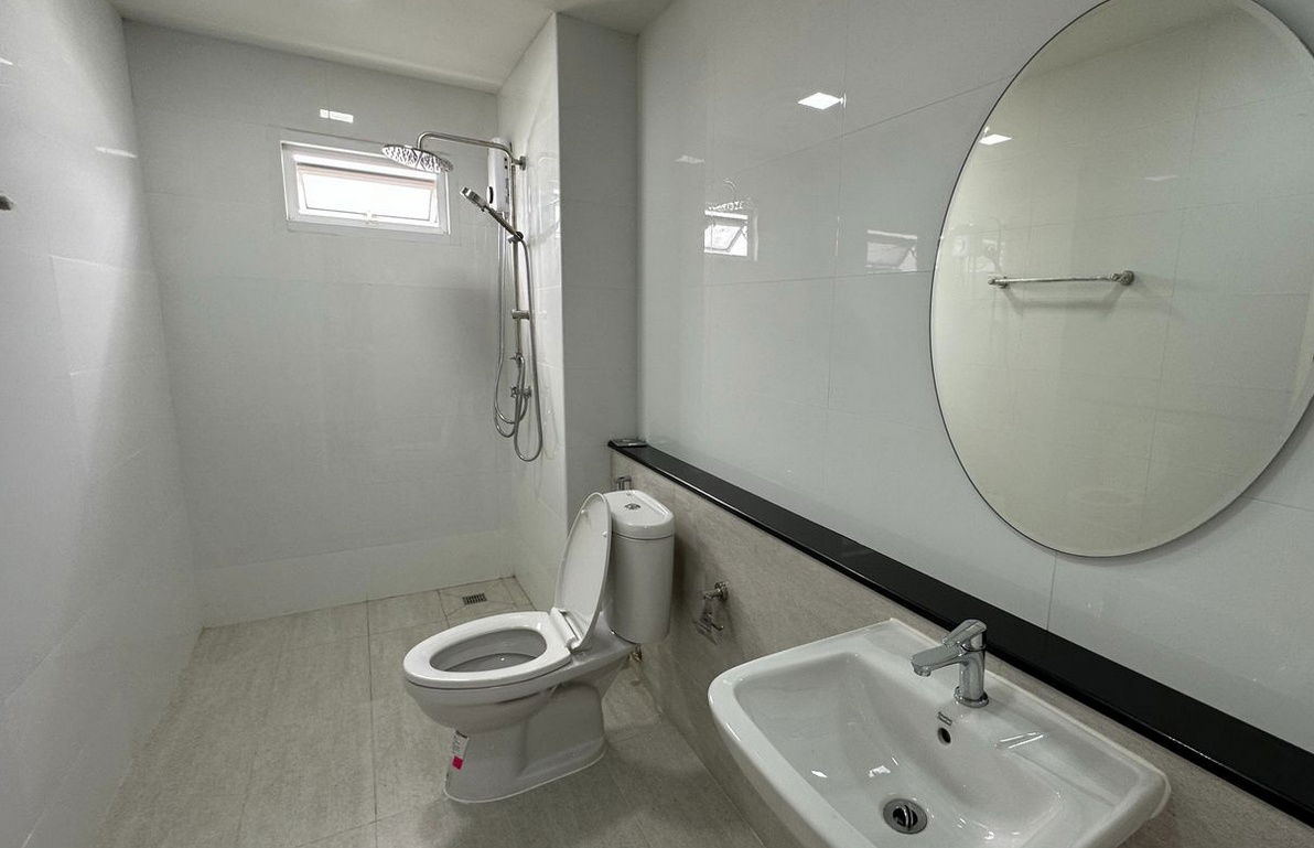 picture Town Home onnut 46-srinakarin 36 3 bedroom 4 toilet - 16/18