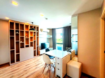 Condos for sale : Special price for sale : The Ace Ekamai Condo 