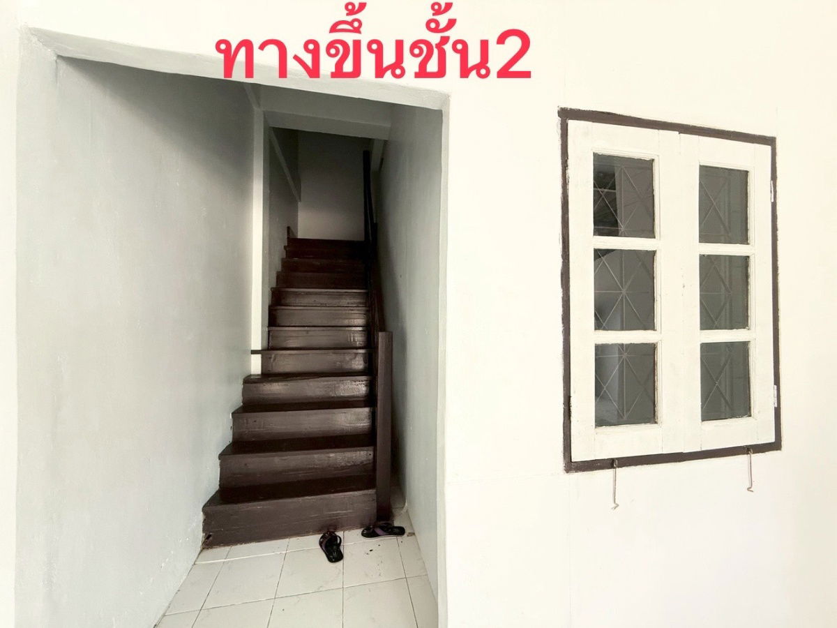 รูป ให้เช่าบ้านทาวเฮ้าส์ ซ.บรมราชชนนี76 (แยก5) ติดปั๊มปตท. อยู่ระหว่างพุทธมณฑลสาย3-4 ขาเข้า ปรับปรุงใหม่ สะอาด มีน้ำ/ไฟ พร้อมเข้าอยู่ - รูปที่ 6/12
