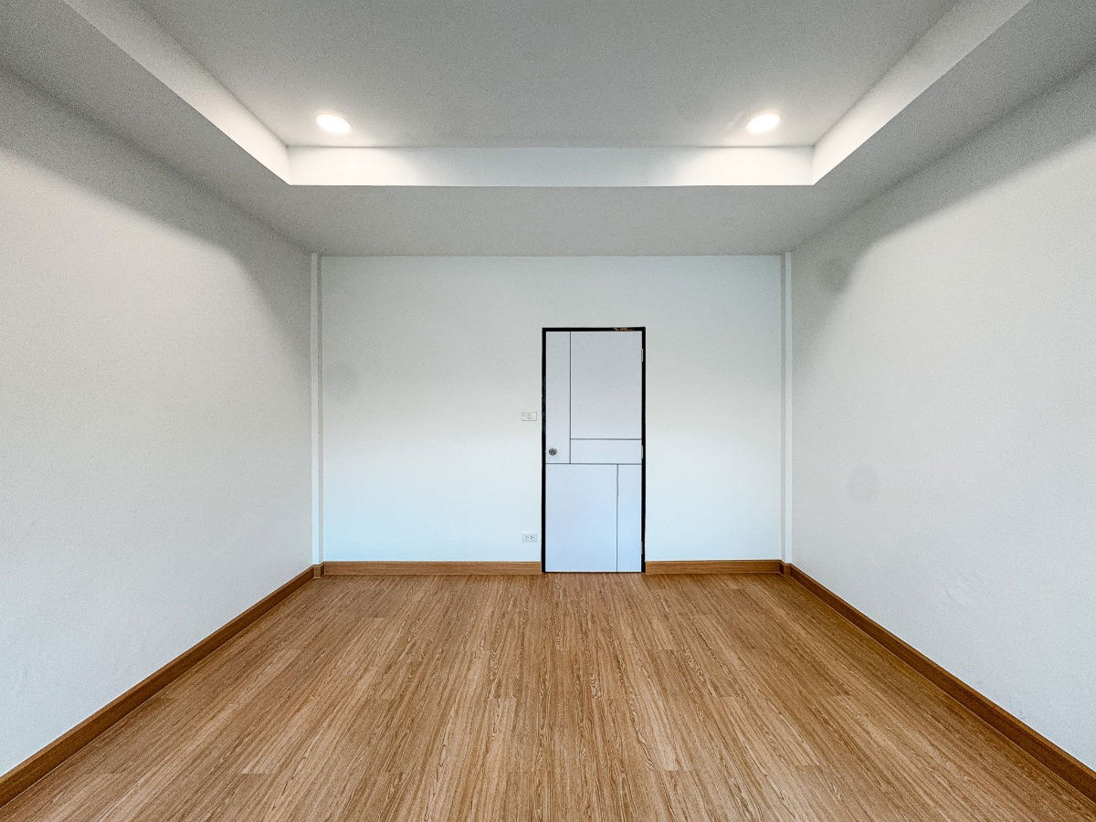 picture 🔥💥 Urgent Sale! Newly Renovated Townhome in 84 Mansion, Prime Location, Ready to Move In – Only 900 m. from MRT Lat Phrao 71 - 21/29