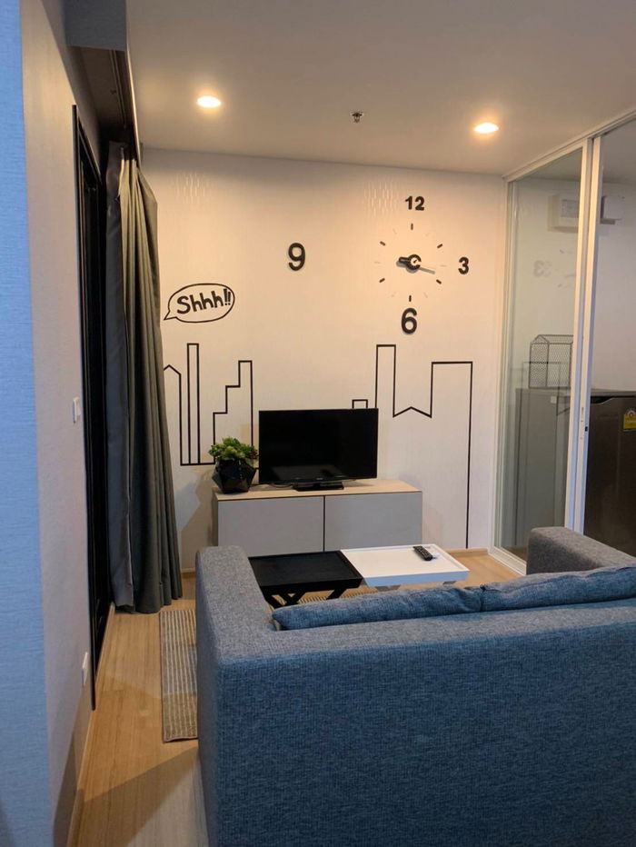 picture TB9R213 The Base Rama 9 Studio 26 sqm. 24 FL. 10,000 baht 064-959-8900 - 3/13