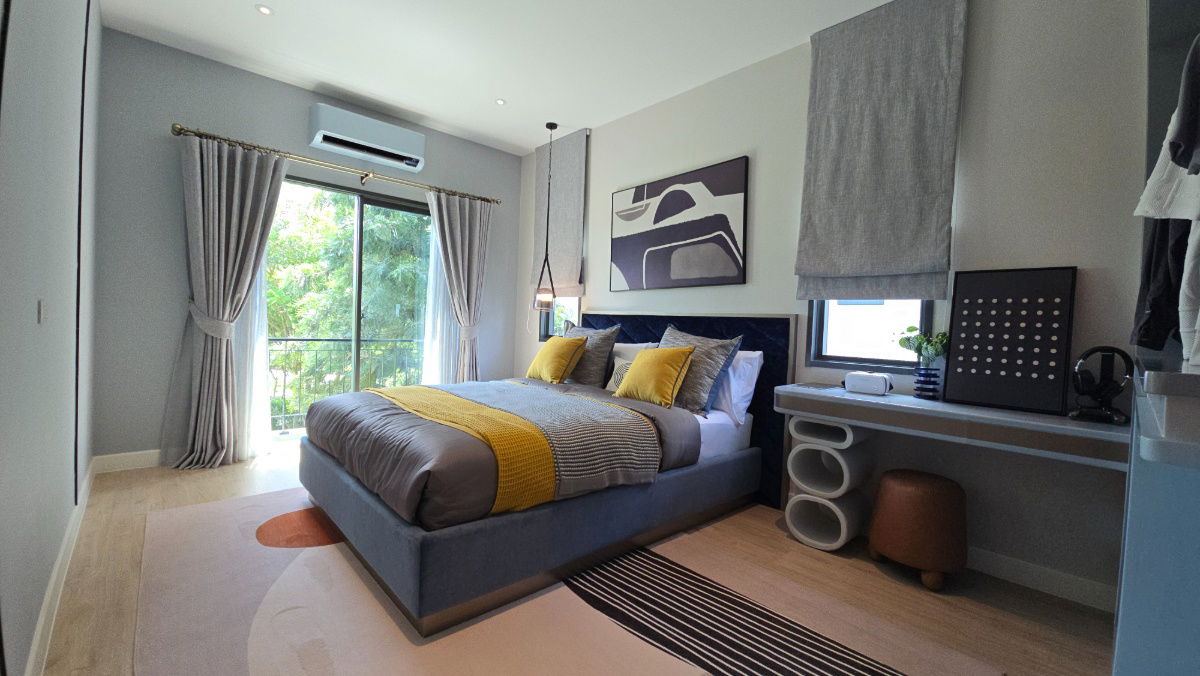 รูป Luxury Home พร้อมเฟอร์ฯ เดินทางสะดวกใกล้สนามบินสุวรรณภูมิ โถง Double Volume 6.5 เมตร - รูปที่ 27/30