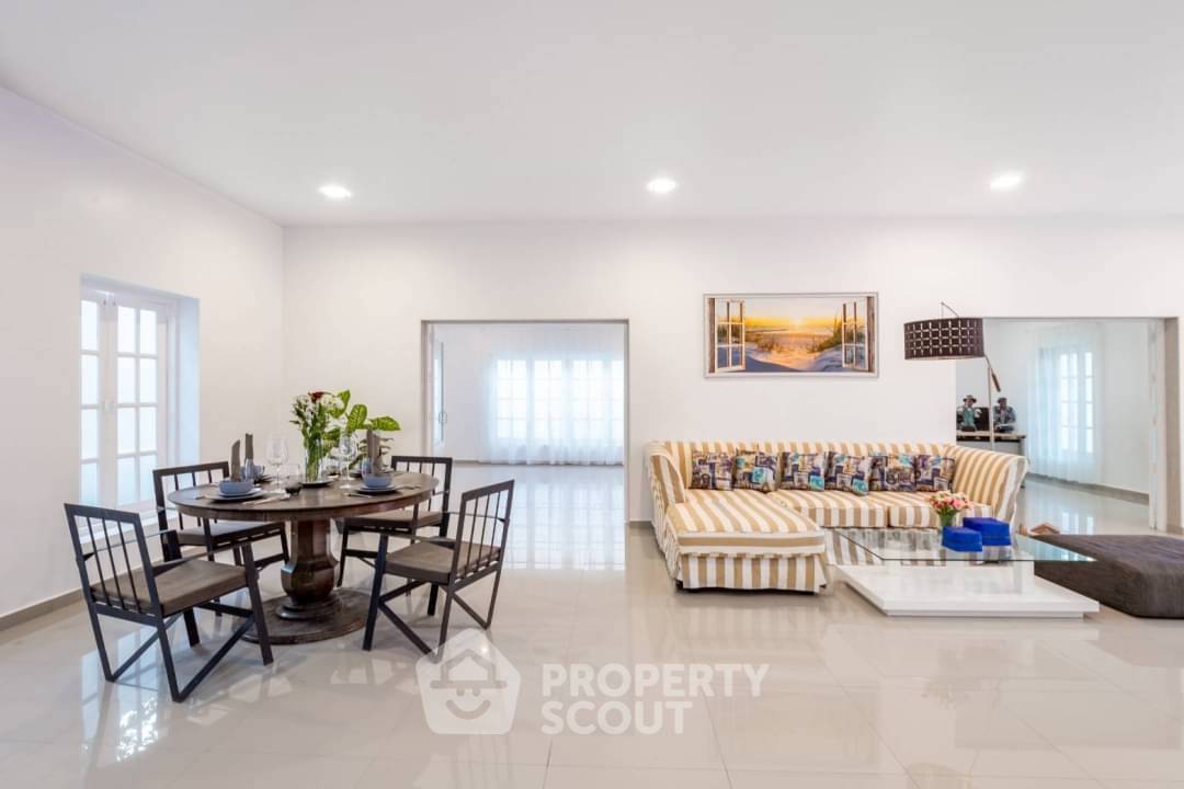 รูป บ้าน 6-ห้องนอน ที่ เทมเปิลเลควิลล่า ใกล้ เมืองพัทยา (ID 2245741) - รูปที่ 6/28