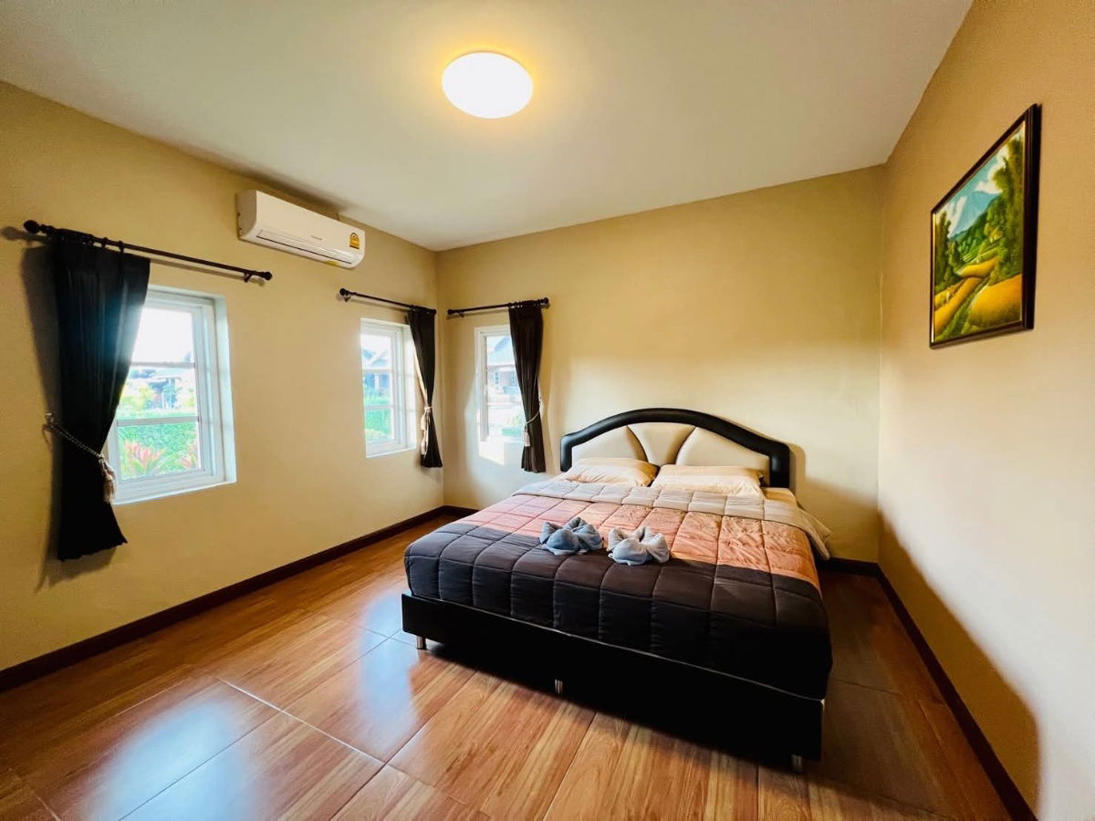 picture Single-storey house for rent in a resort, near Map Prachan Reservoir, quiet, convenient transportation - 2/6