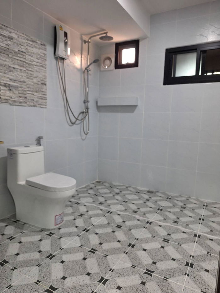 picture 4 Bedrooms House @ Baan Piam Mongkon - 10/19