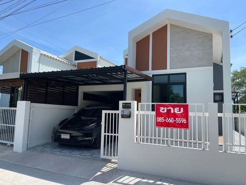 🔥🔥ขายราคาพิเศษ  🔥🔥 🏡🏡ขายบ้านพร้อมเข้าอยู่ อ. บ้านบึง จ.ชลบุรี ห่างที่ว่าการอำเภอ บ้านบึง ประมาณ 3.5 กม. ถนน วิฑูรย์ดำริ ซอย 2  