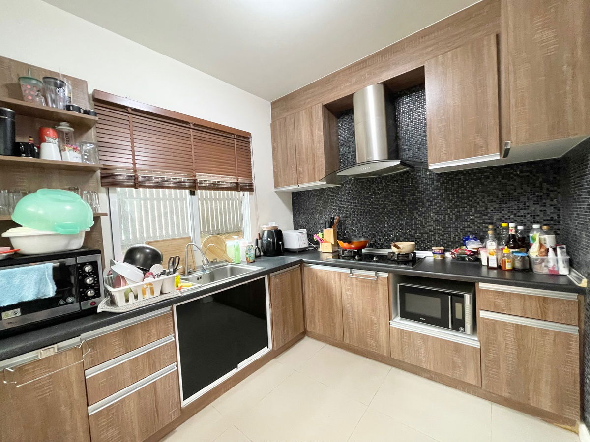 picture Passorn Prestige Pattanakarn 38 for sale, private zone and potential location - 11/25