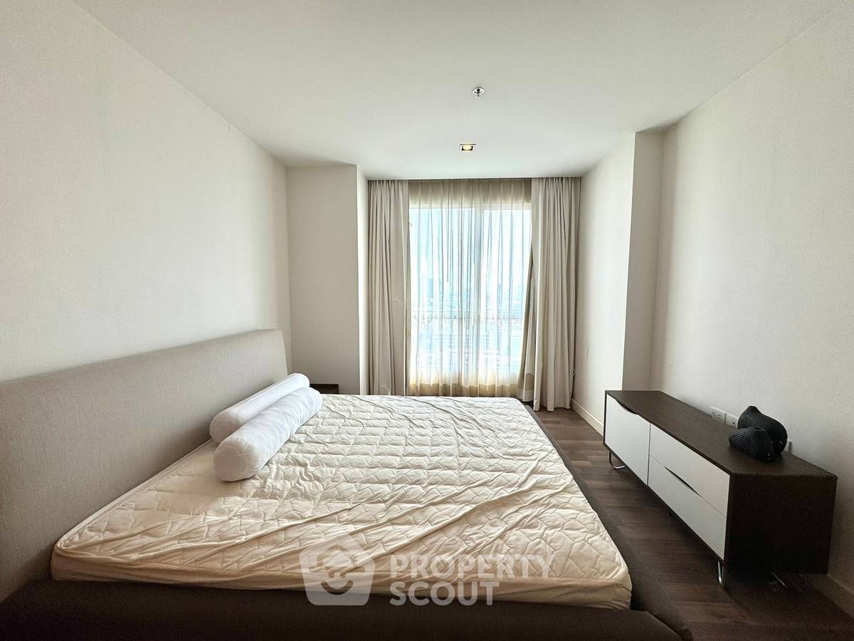 picture 1-BR Condo at The Room Sathorn-Taksin near BTS Pho Nimit (ID 2070059) - 3/18