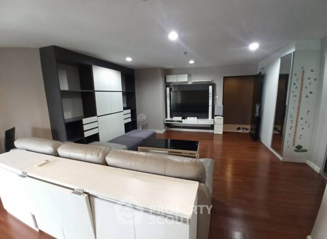 picture 3-BR Condo at Belle Grand Rama 9 near MRT Phra Ram 9 (ID 2180652) - 8/12