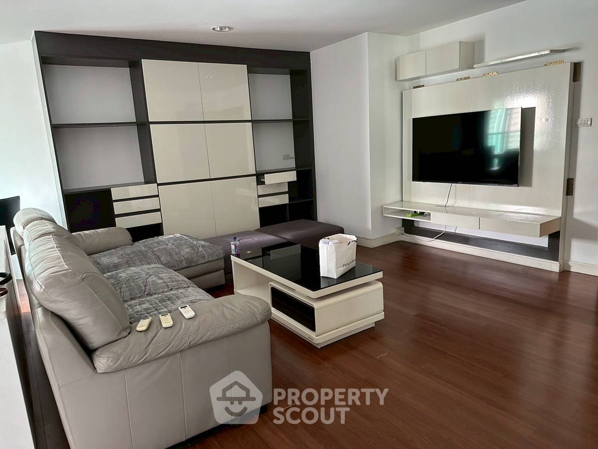 picture 3-BR Condo at Belle Grand Rama 9 near MRT Phra Ram 9 (ID 2180652) - 5/12