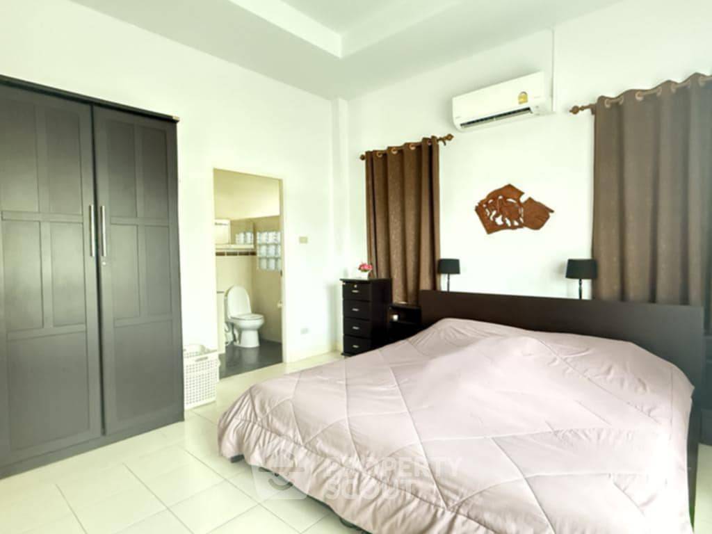 picture 3-BR Villa at Wararom Village Khao Tao in Wang Phong (ID 2244574) - 3/10