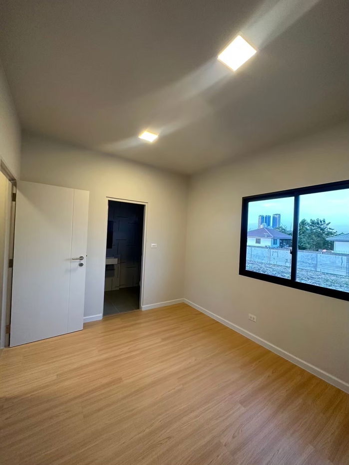 รูป 🏡 ขายบ้านเปล่า โครงการสิริเพลส เมกาบางนา - รูปที่ 9/11