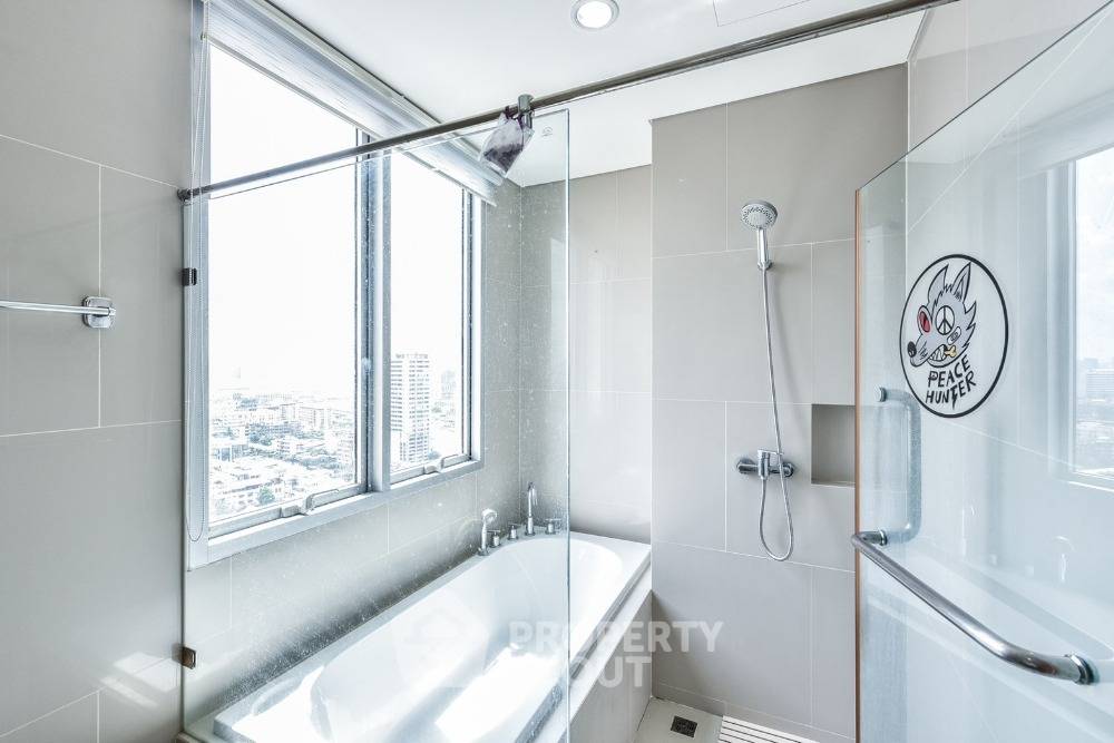 picture 2-BR Condo at Villa Sathorn near BTS Krung Thon Buri (ID 1076889) - 11/18