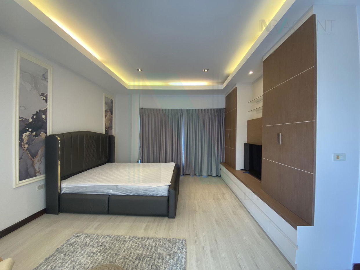 picture 🎉 For Sell House NOBLE TARA PATTANAKARN 2-story 5 bedroom 6 bathroom - 7/8