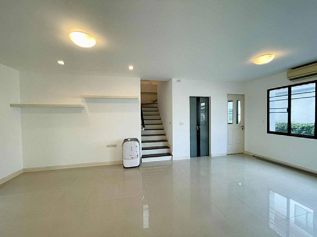 picture For Rent/Sale: 2-Storey Detached House – Prompat Prime Village I Khlong Sam Wa District - 4/18