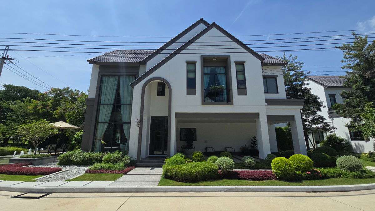 รูป Luxury Home พร้อมเฟอร์ฯ เดินทางสะดวกใกล้สนามบินสุวรรณภูมิ โถง Double Volume 6.5 เมตร - รูปที่ 1/30