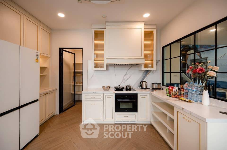 รูป บ้าน 4-ห้องนอน ที่ นันทวัน พระราม 9 กรุงเทพกรีฑาตัดใหม่ ใน สะพานสูง (ID 1445556) - รูปที่ 2/5